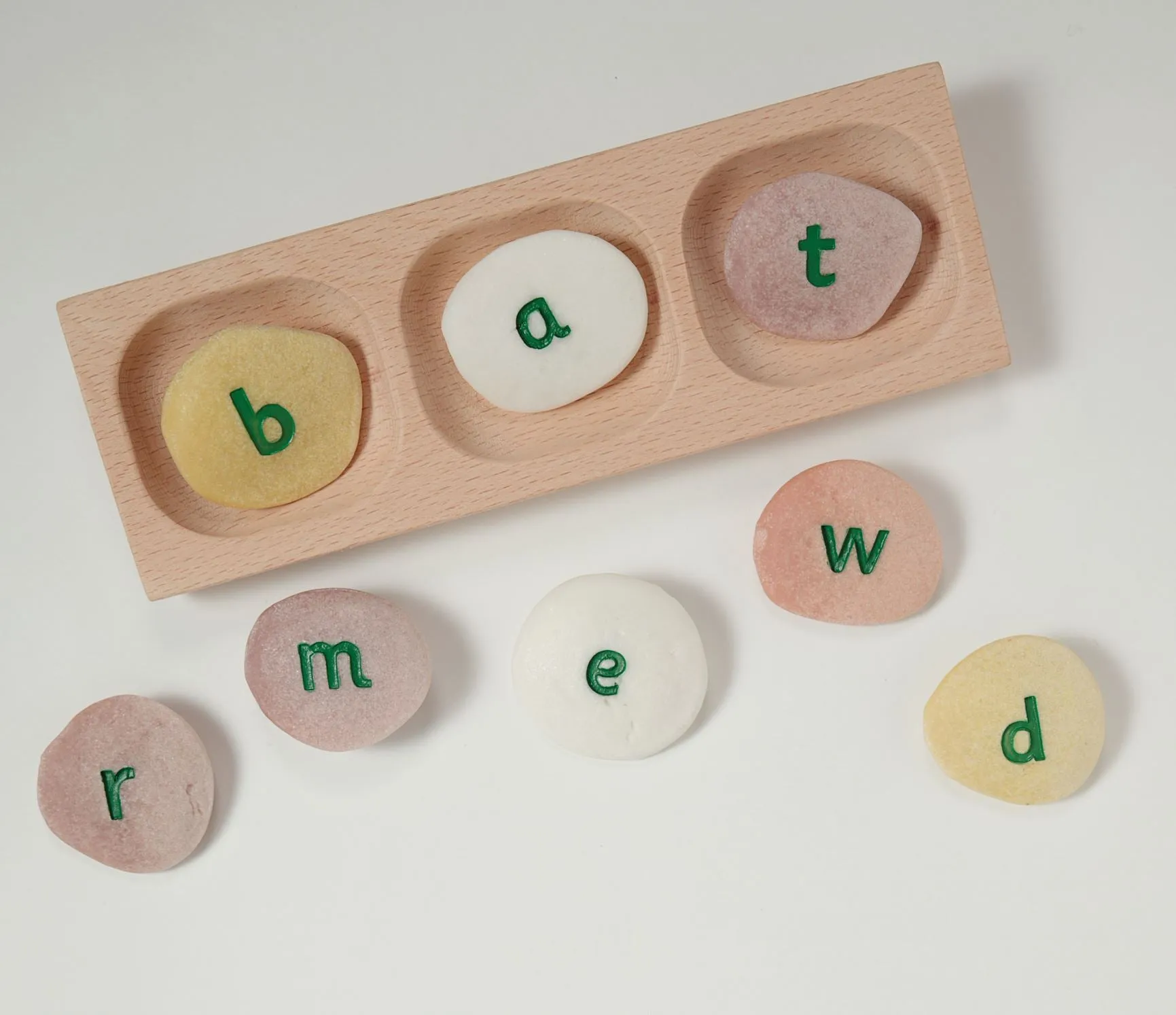 3-Pebble Word-Building Tray