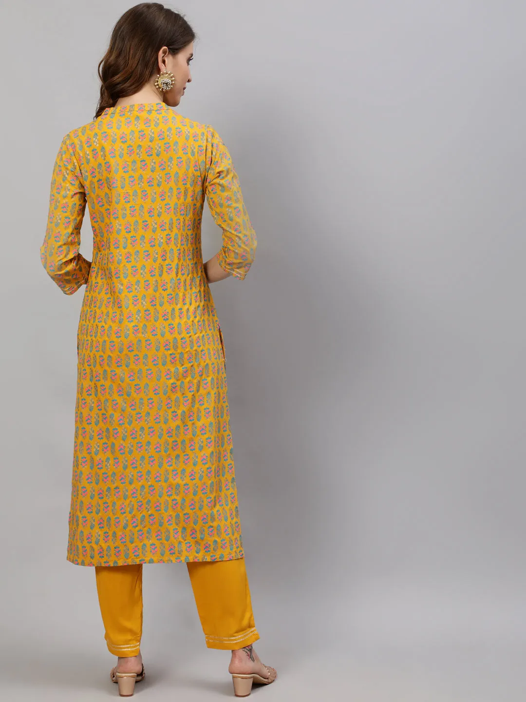 Anubhutee Women Yellow  Blue Floral Printed Empire Kurta With Trousers