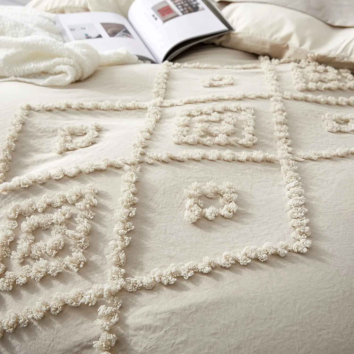 Boho Tufted Duvet Cover Set -3-Piece Boho Embroidery Shabby Chic Bedding Set for All Seasons