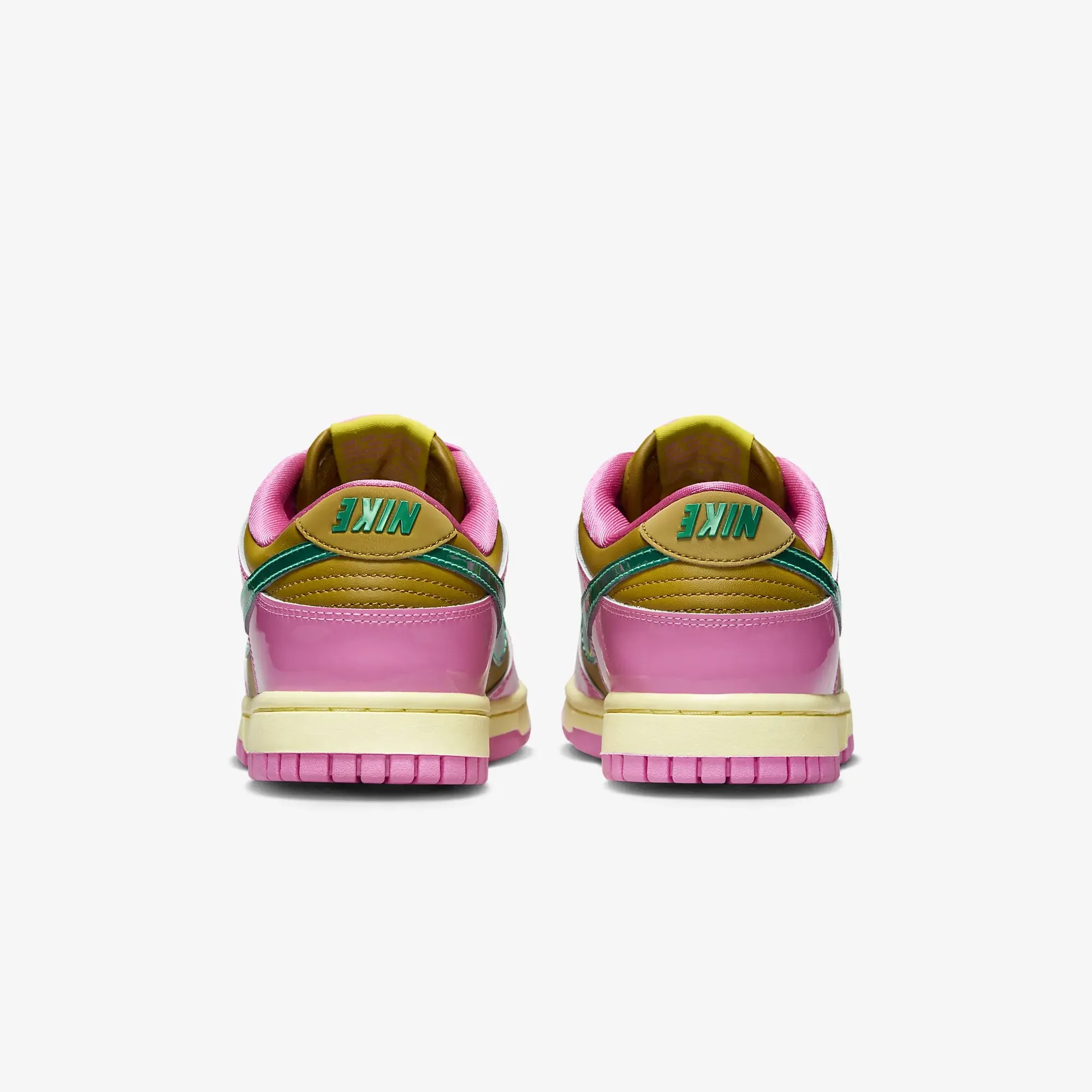 Nike | WMN'S DUNK LOW X PARRIS GOEBEL  { PLAYFUL PINK/MULTI-COLOR-BRONZINE